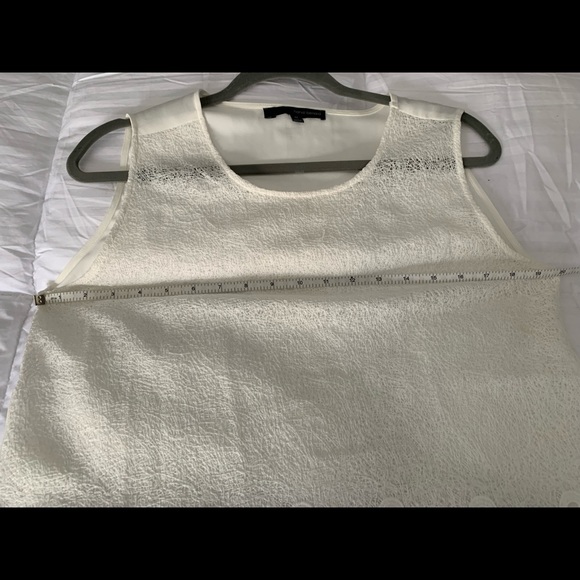 Harve’ Benard textured semi sheer - Picture 6 of 7